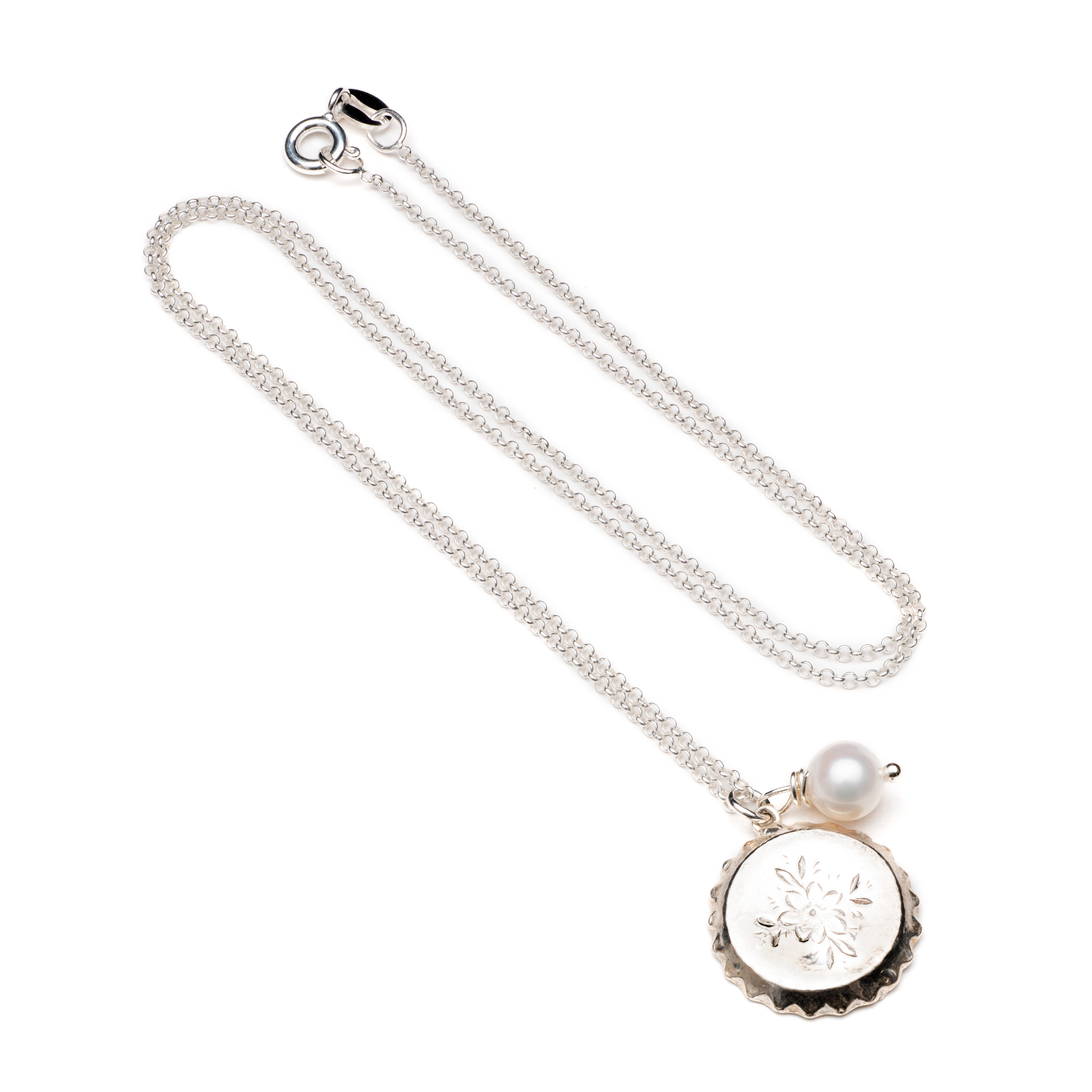 Pressed flower cap pendant with pearl