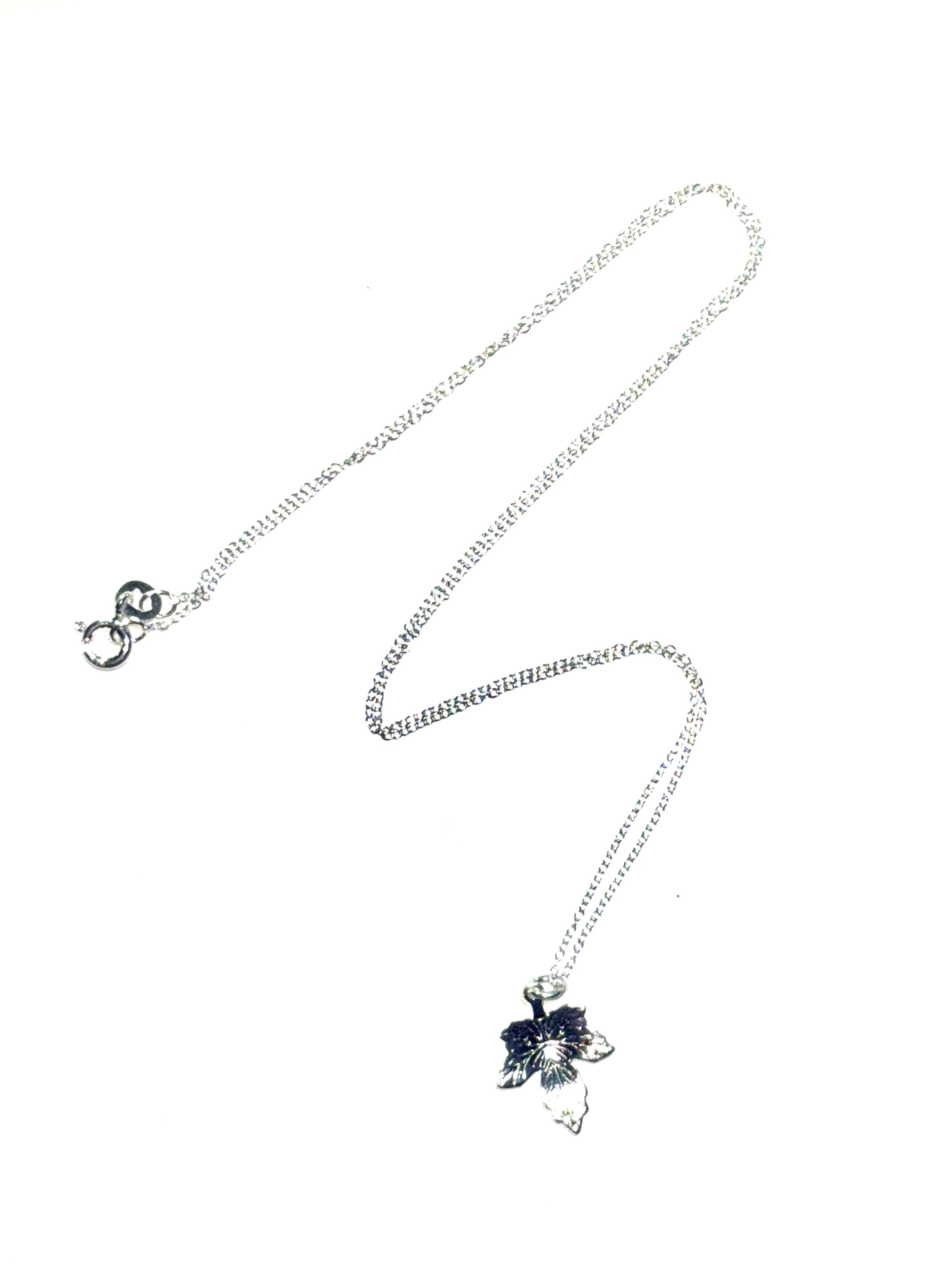 Sterling silver maple leaf necklace