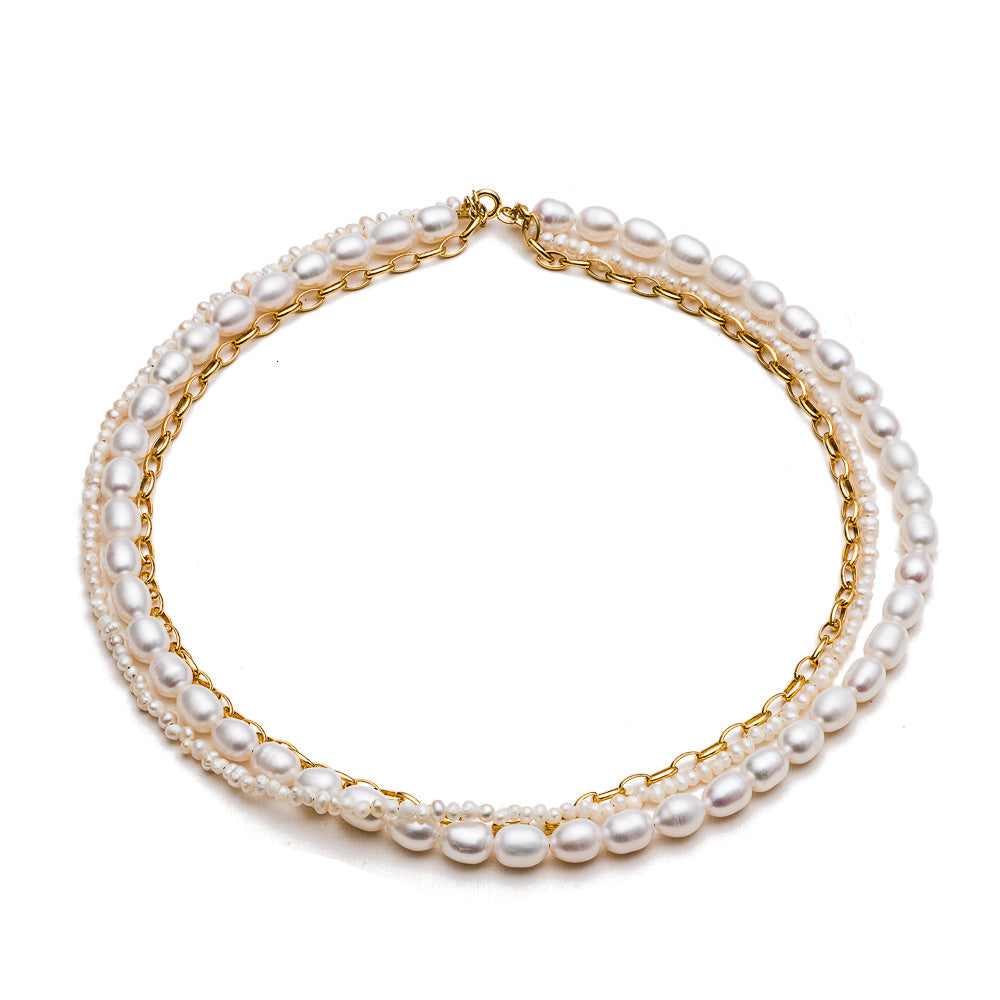 Triple layered pearl bracelet